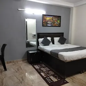 4* Hotel Embassy
