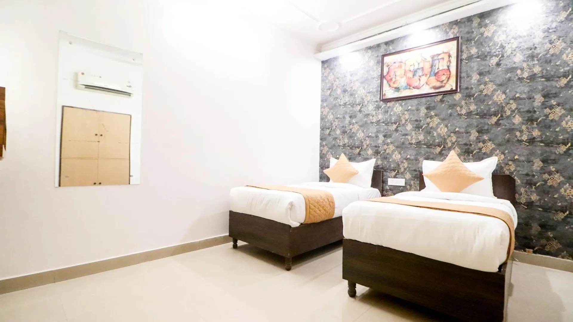 Hotel Stay Villa Delhi Airport New Delhi India